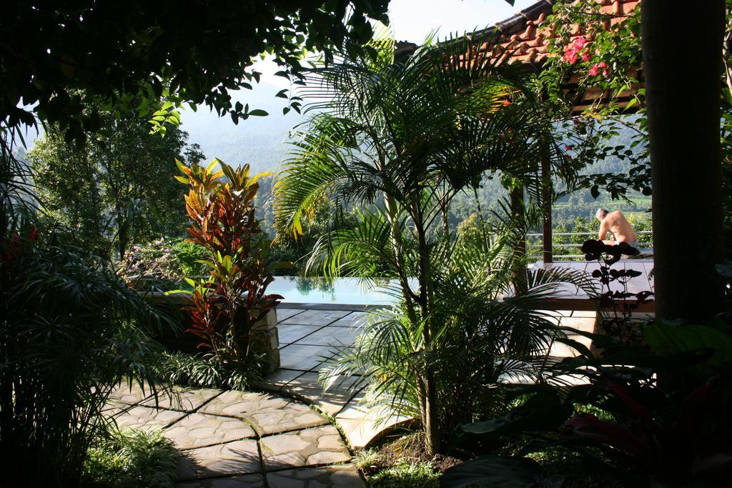 Puri Alam Bali Munduk Exterior foto